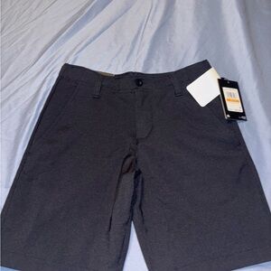 Under Armour youth small Flat Front Shorts